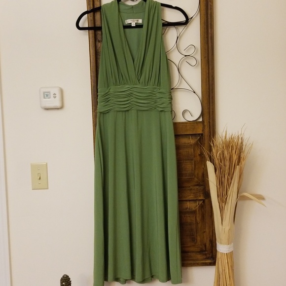 Evan Picone Dresses & Skirts - 🌹💚Lovely green flowing dress😊💚